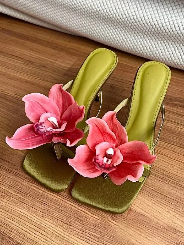 Summer sandals for women with breathable design and comfortable fit-Alisia Leather Floral Sandals