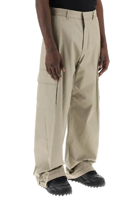 Slim-fit chinos for modern business casual -wide-legged cargo pants with ample leg