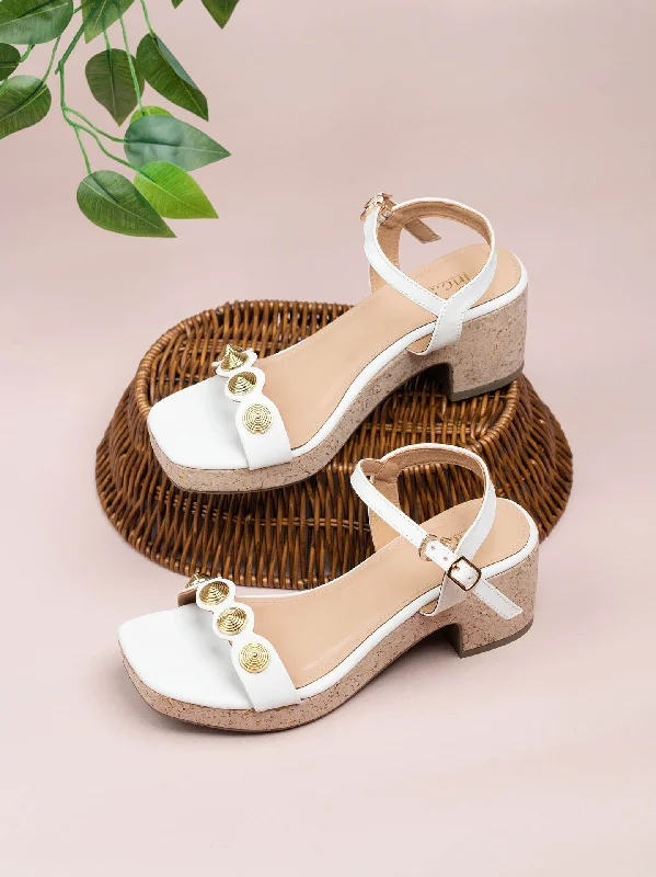 Fashionable sandals for women with fringe details and cushioned footbed for all-day wear-Women White Cork Finish Platform Sandals With Buckle Detail