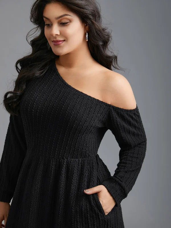 Plus size dresses for autumn days feel cozy -One Shoulder Plain Textured Dress