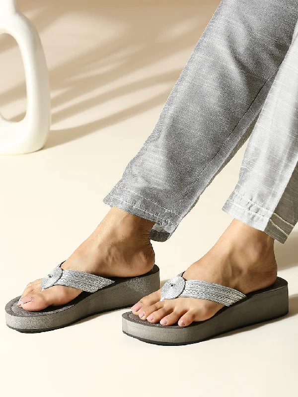 Comfortable sandals for women with cross-over straps and padded footbed for support-Womens Silver Casual Solid Round Toe Casual Sandals