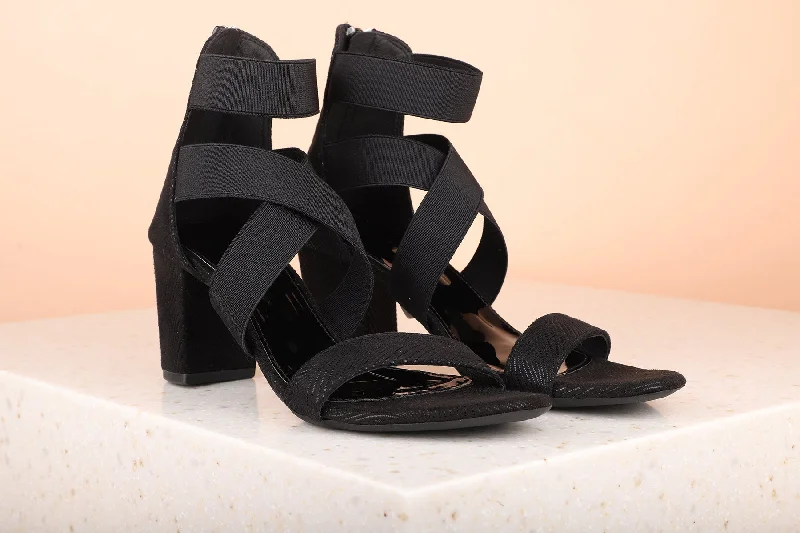 Stylish sandals for women with wide ankle straps and buckle detailing for fashionable look-Women Black Printed Embellished Block Sandals