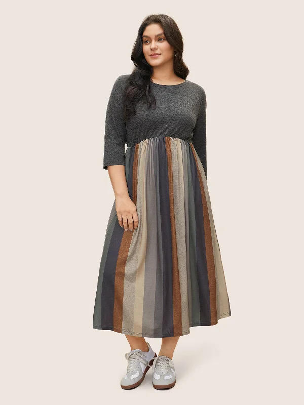 Plus size dresses for bold outfits match well -Solid Patchwork Pocket Striped Flutter Hem Dress