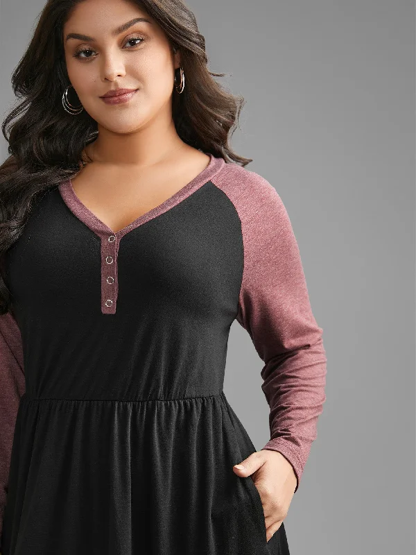 Plus size dresses with scalloped hems feel delicate -V Neck Heather Patchwork Knit Dress