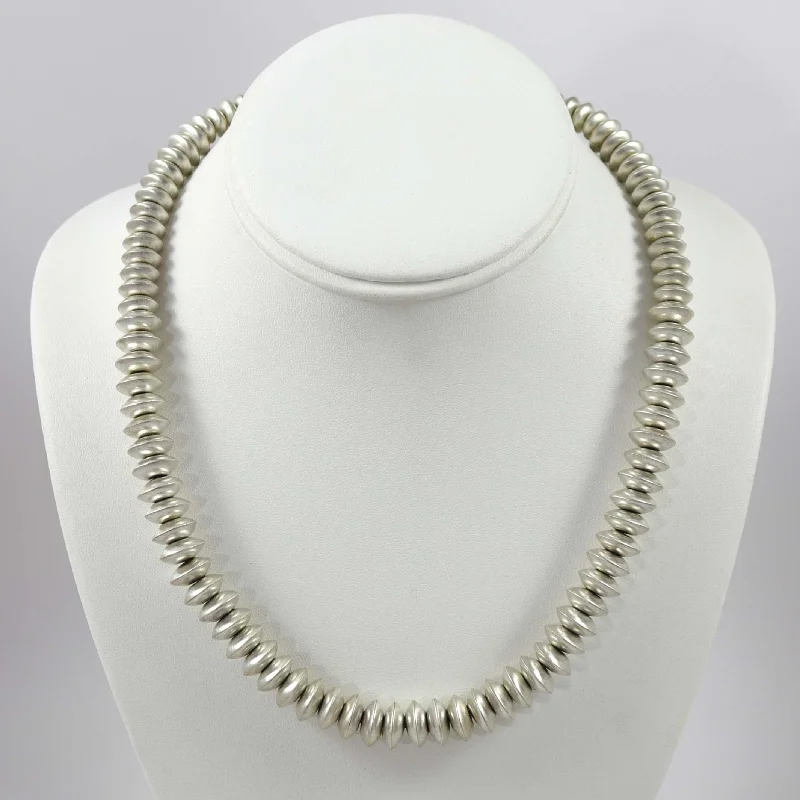 Unique necklaces and pendants with vintage-inspired designs for timeless appeal-Navajo Pearl Necklace