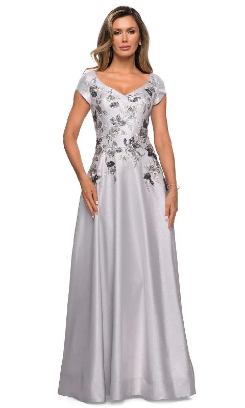 Plus size dresses with soft textures feel cozy -La Femme - 28105 Floral Embellished V Neck Evening Gown