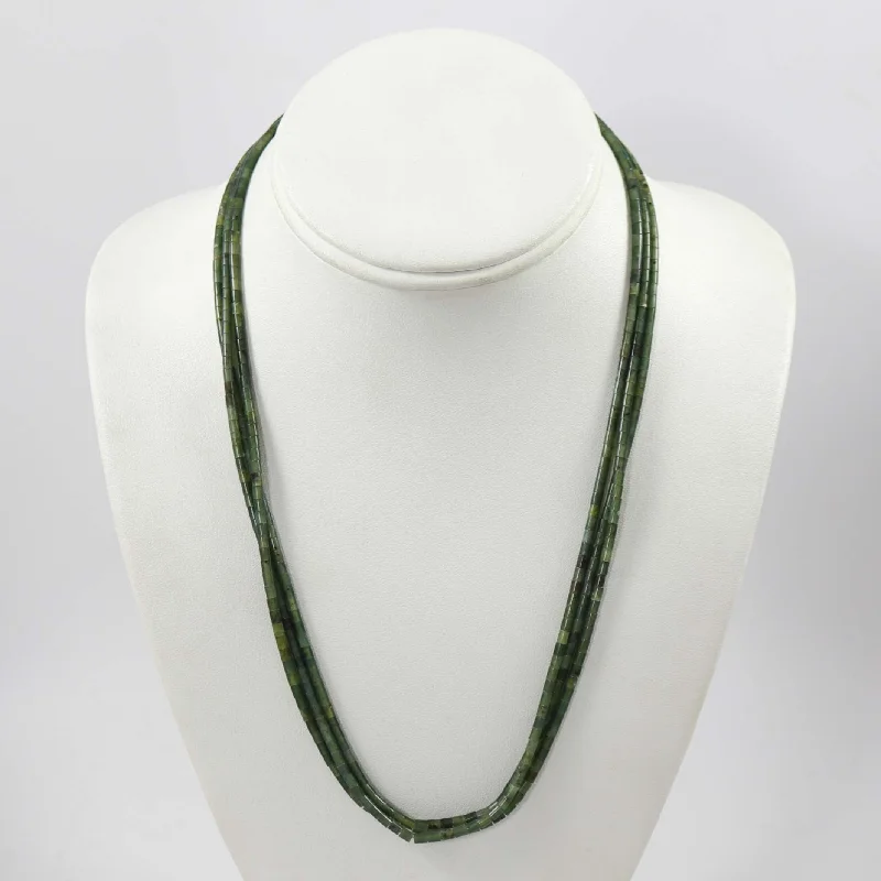 Beautiful necklaces and pendants with layered chains for a fashionable, chic look-Jade Bead Necklace