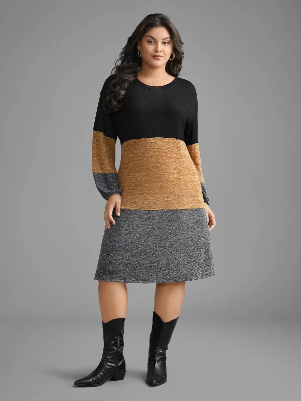 Trendy plus size dresses with bold prints stand out -Colorblock Contrast Heather Pocket Knit Dress