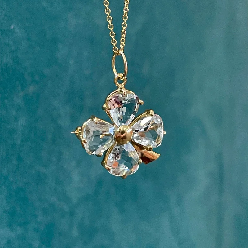 Beautiful necklaces and pendants with geometric shapes for a modern, artistic design-ESTATE 18K YELLOW GOLD CLOVER AQUAMARINE PIN/PENDANT