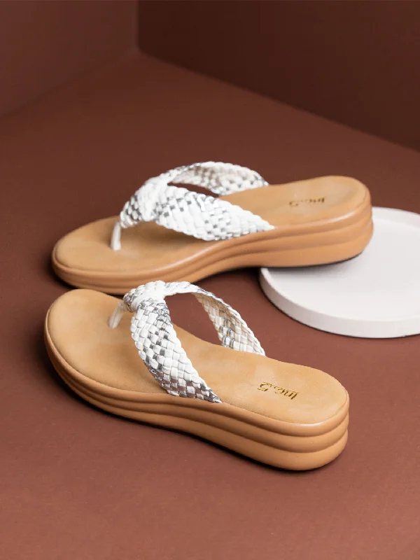 Fashionable sandals for men with canvas material and slip-resistant soles for durability-Womens White Casual Round Toe V strap Sandals