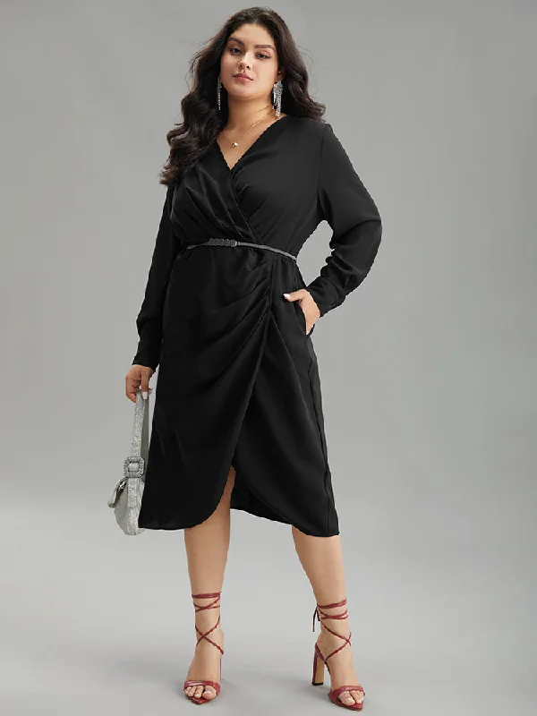 Plus size dresses for spring bloom with grace -Static-Free Solid Plicated Detail Wrap Dress