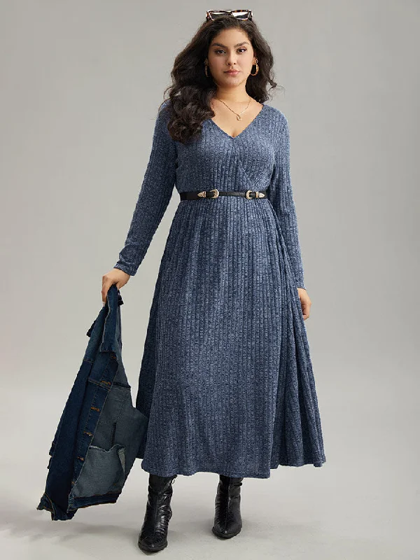 Plus size dresses for summer nights shimmer lightly -Solid Rib Knit Overlap Collar Pocket Dress