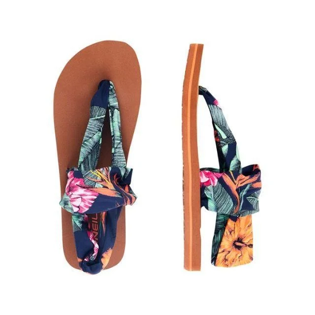 Fashionable sandals for men with canvas material and slip-resistant soles for durability-O'Neill Ditsy Wrap Sandals Women Lifestyle Sandals Black Floral 0A9512-5940